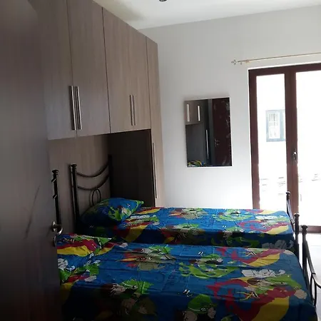 Savoy Flat * Sliema